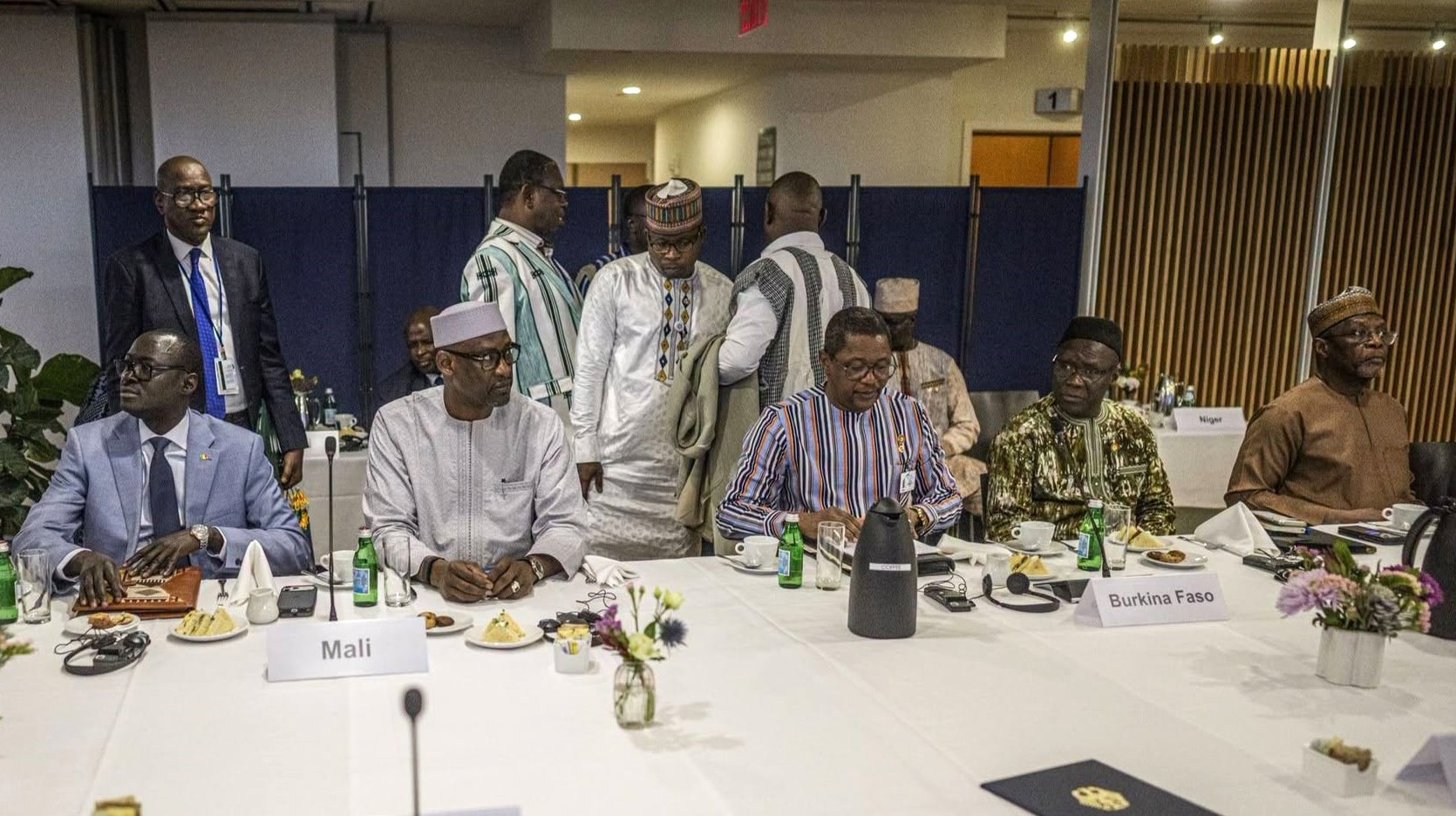 les ministres des Affaires étrangères de la Confédération des États du Sahel (AES) 