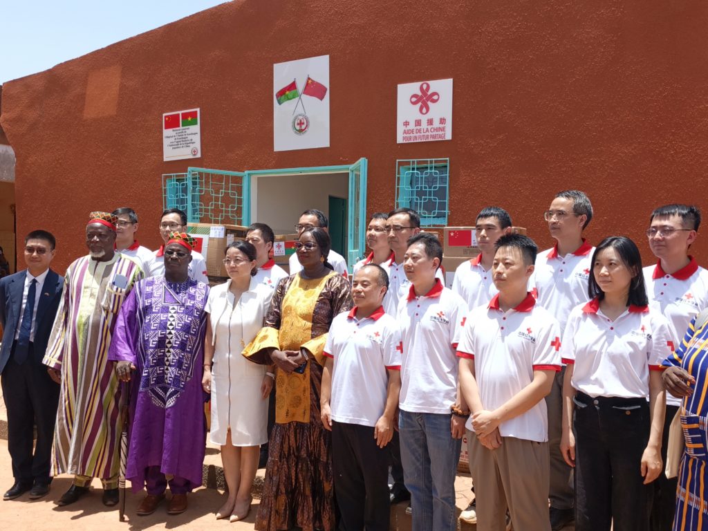 Inauguration d'un nouveau bâtiment au service pédiatrique du CHR 