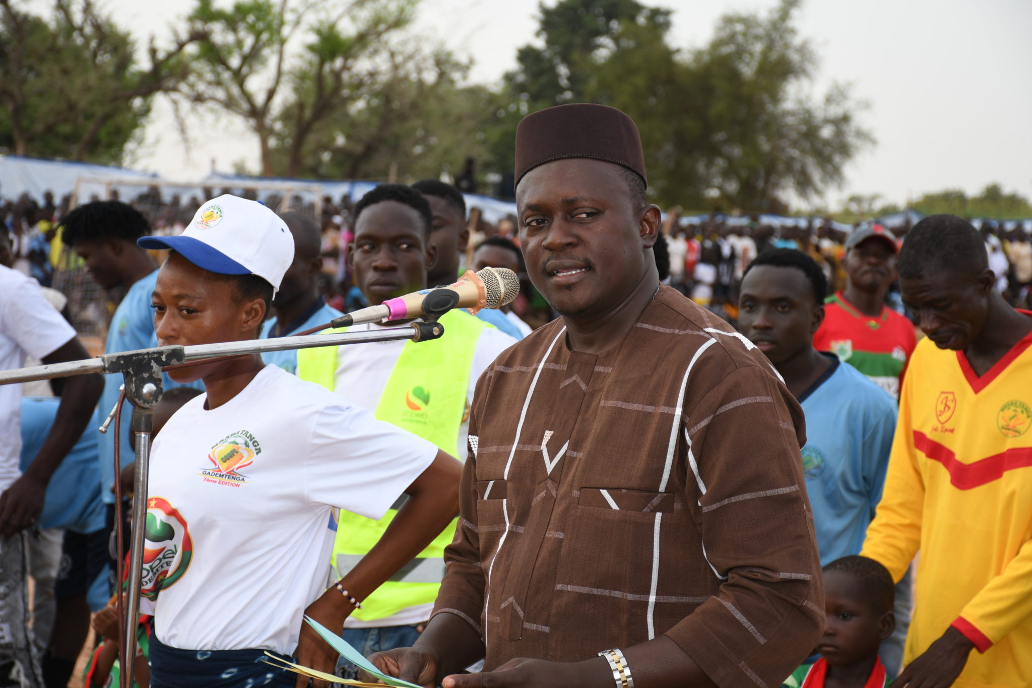 Joseph Claver Kadio, président de la délégation spéciale de Dapélogo, saluant le succès de l'initiative sportive et culturelle