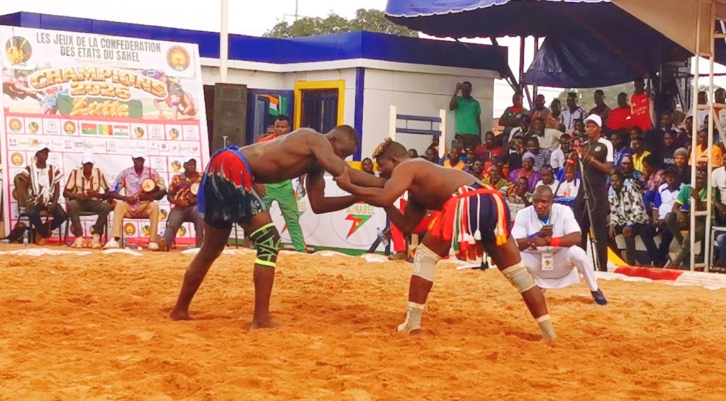 Jeux de l’AES : Le Niger domine la lutte masculine, le Burkina Faso brille chez les dames