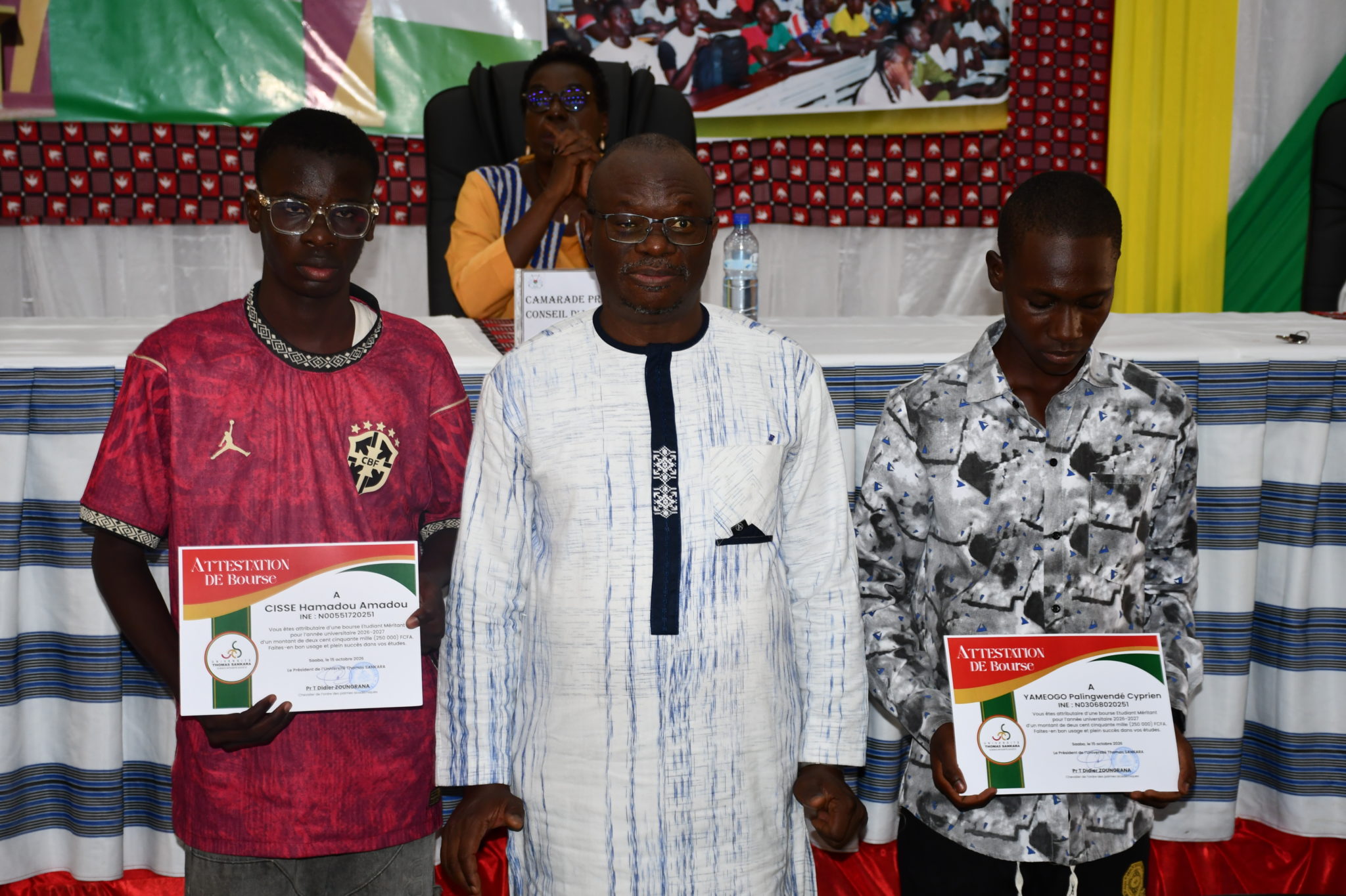 Soutien aux étudiants : Moov Africa – ONATEL offre 250 000 F CFA et des kits de connexion à 10 étudiants en précarité à l'UTS
