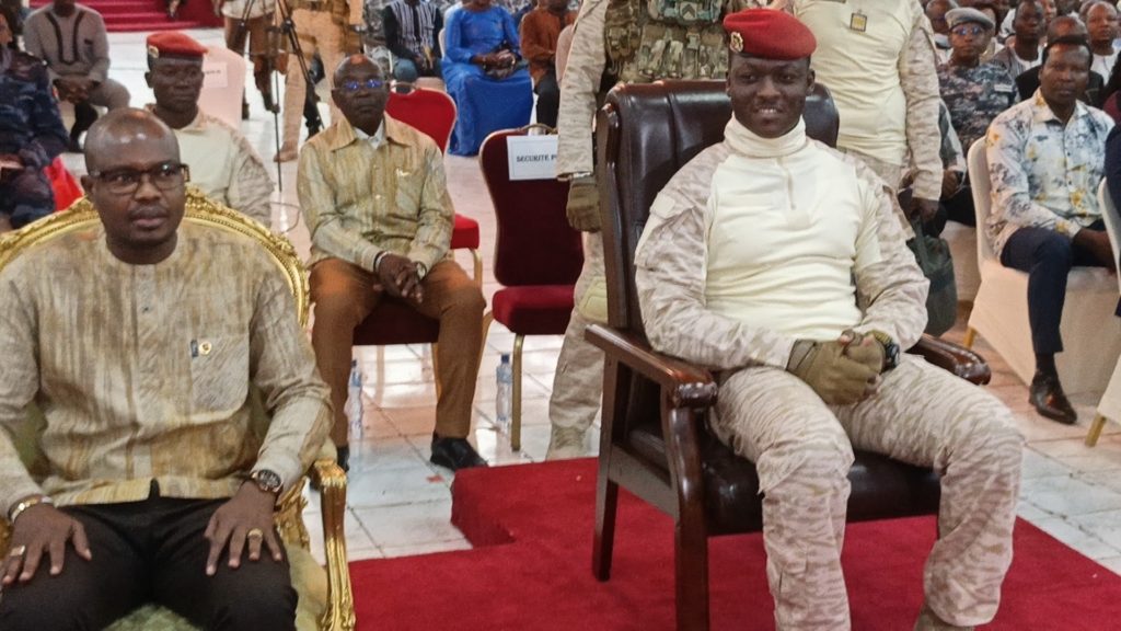 Le Camarade Capitaine Ibrahim Traoré, Président du Faso, Chef de l’Etat, Garant de l’indépendance du Pouvoir judiciaire, présent à l’audience solennelle de rentrée des juridictions du Burkina Faso