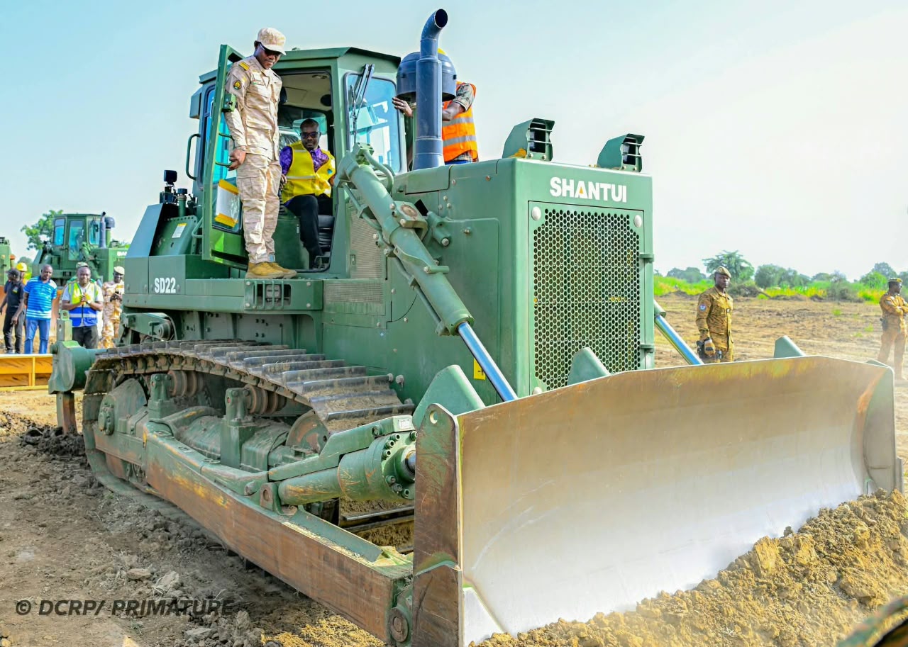 Le Premier ministre lance officiellement l'opération d'aménagement de 50 000 hectares de périmètres irrigués à Niaogho.
